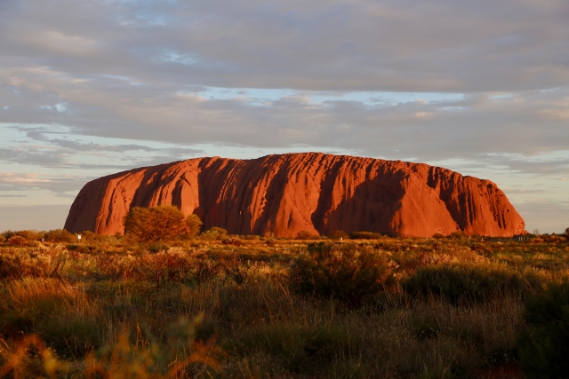 故事成語 石に立つ矢 の意味や類語 由来の話について 茶山 さやま の関心事セット